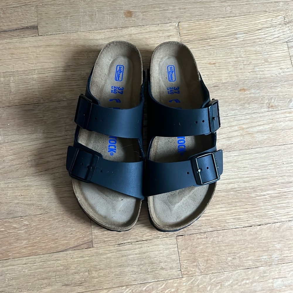 Brand new in box black leather Arizona Birkenstocks